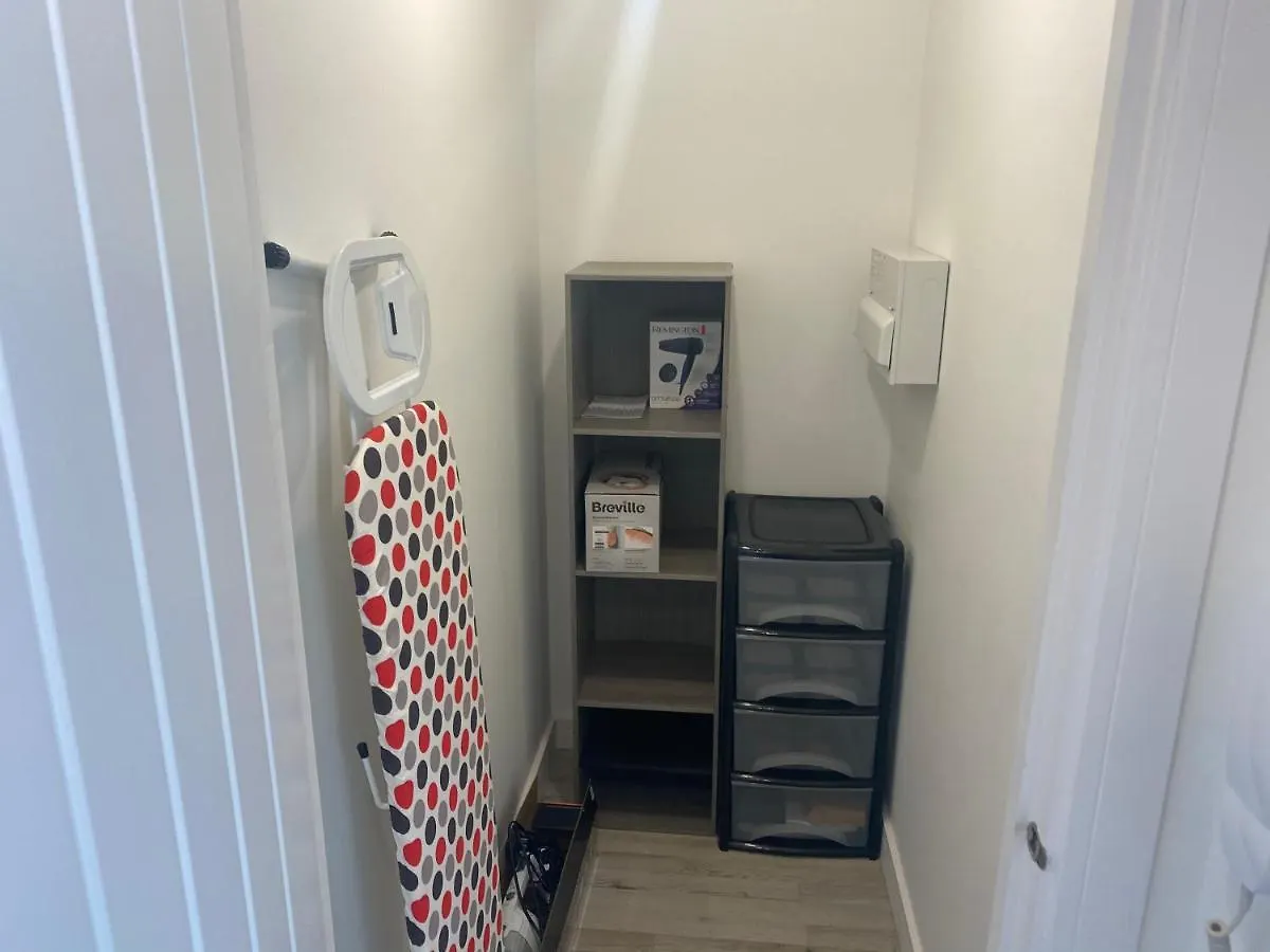 Stylish Pontcanna Flat Near City Centre Cardiff
